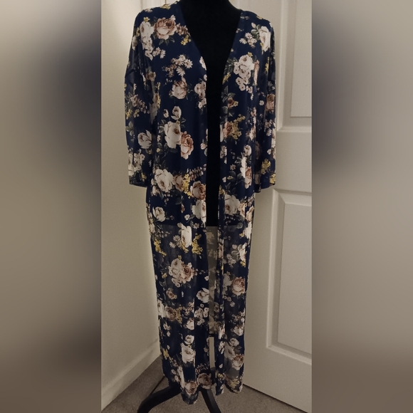 Ultra Flirt Other - Ultra Flirt Sheer Blue Floral Kimono Duster Women's Size L New With Tags
